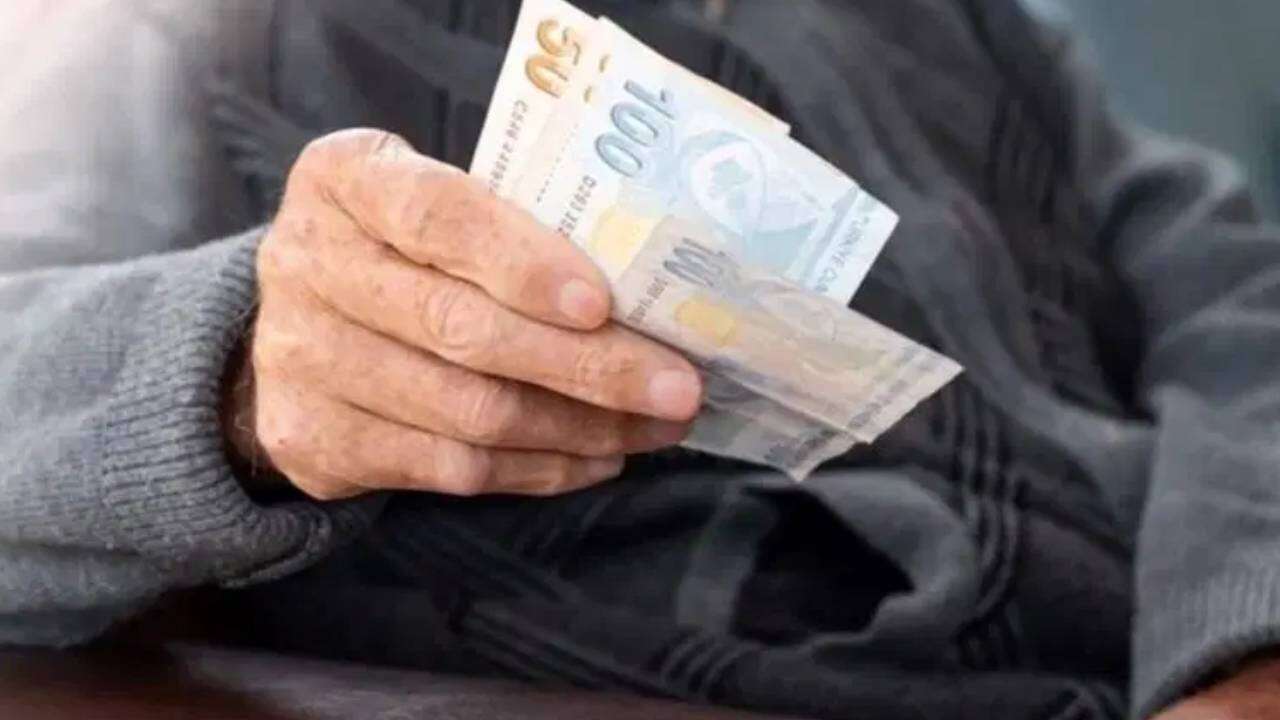 SGK Uzmanı Özgür Erdursun net rakam verdi: Emekli maaşlarına yeni artış geliyor! 6